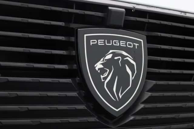 Peugeot 308 (2023) thumbnail 33