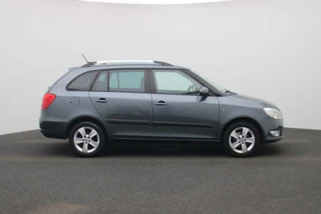 Škoda Fabia (2014) thumbnail 6