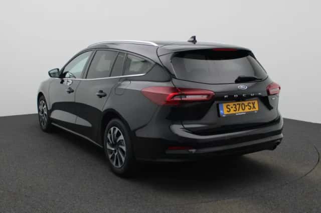Ford Focus (2023) thumbnail 2