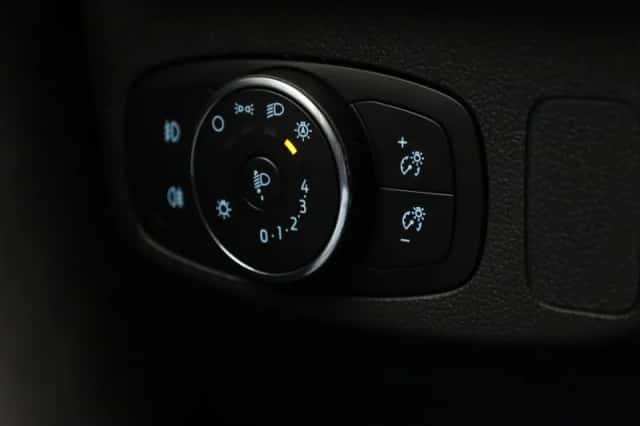 Ford Focus (2023) thumbnail 22