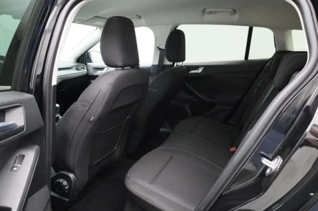 Ford Focus (2023) thumbnail 10
