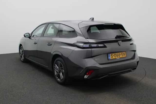 Peugeot 308 (2023) thumbnail 2