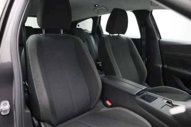 Peugeot 308 (2023) thumbnail 30