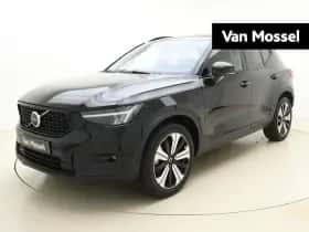 Volvo XC40 (2022)