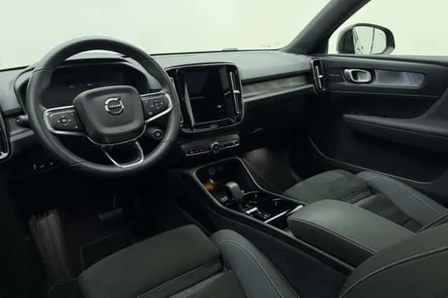 Volvo XC40 (2022) thumbnail 14