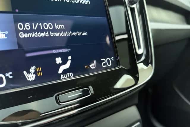 Volvo XC40 (2022) thumbnail 26