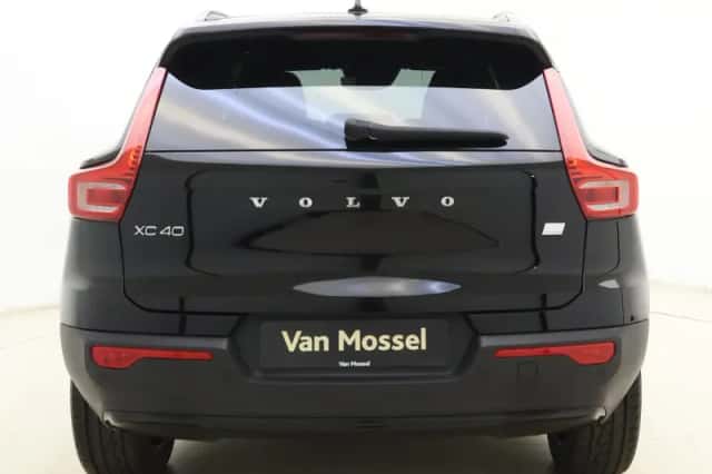 Volvo XC40 (2022) thumbnail 8