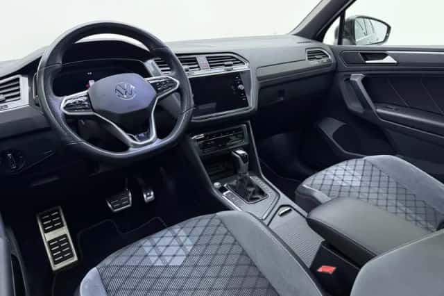 Volkswagen Tiguan (2022) thumbnail 16