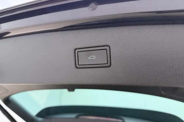 Volkswagen Tiguan (2022) thumbnail 5
