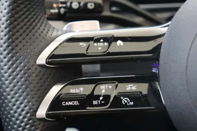 Mercedes-Benz C-Klasse (2024) thumbnail 16