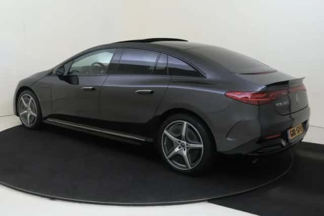 Mercedes-Benz EQE (2024) thumbnail 3