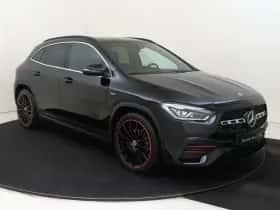 Mercedes-Benz GLA thumbnail 2