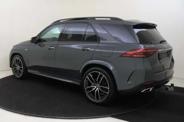 Mercedes-Benz GLE (2025) thumbnail 3