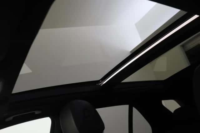 Mercedes-Benz GLE (2025) thumbnail 29