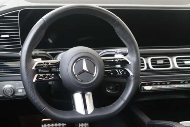 Mercedes-Benz GLE (2025) thumbnail 10