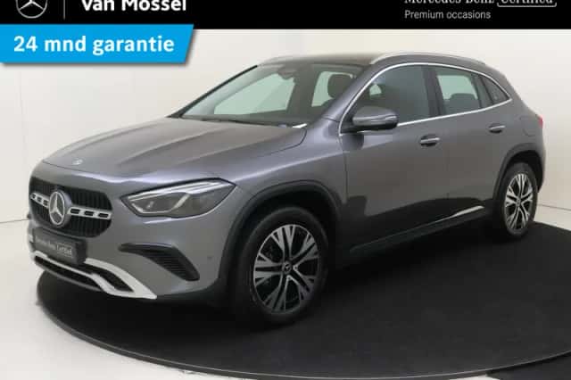 Mercedes-Benz GLA (2024) thumbnail 1