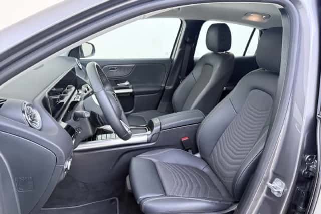 Mercedes-Benz GLA (2024) thumbnail 11