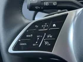 Mercedes-Benz GLA thumbnail 13