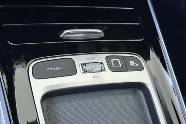 Mercedes-Benz GLA (2024) thumbnail 21
