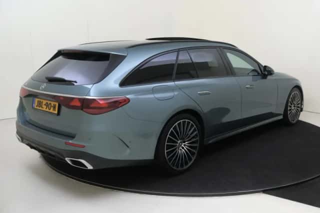 Mercedes-Benz E-Klasse (2025) thumbnail 4