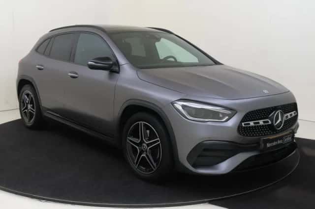 Mercedes-Benz GLA (2021) thumbnail 2