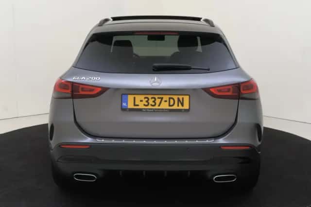 Mercedes-Benz GLA (2021) thumbnail 7