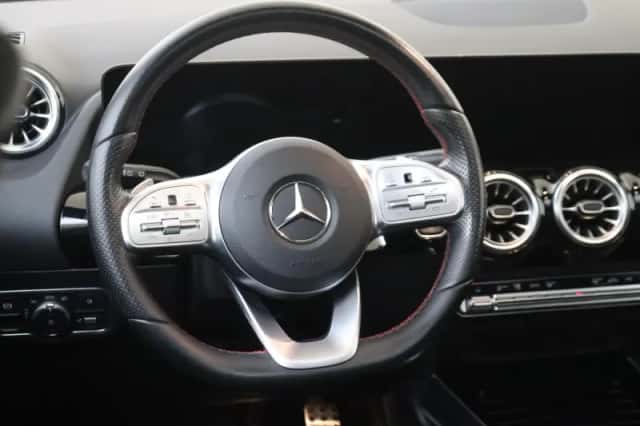 Mercedes-Benz GLA (2021) thumbnail 10