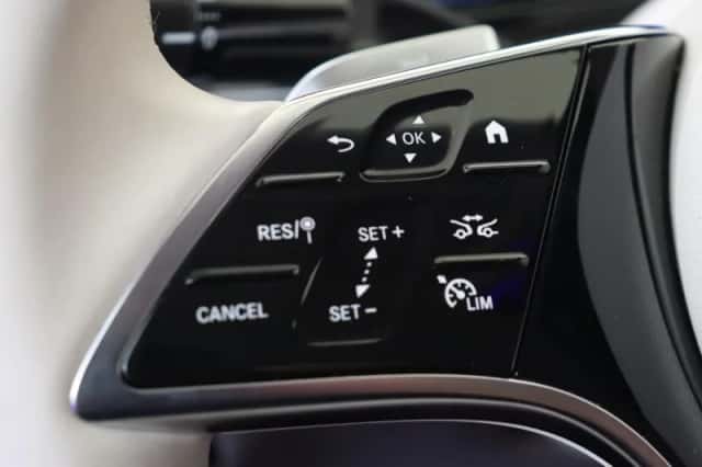 Mercedes-Benz E-Klasse (2024) thumbnail 17