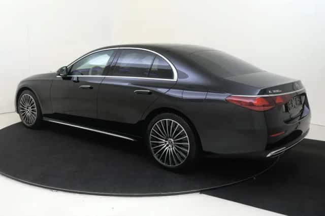 Mercedes-Benz E-Klasse (2024) thumbnail 3