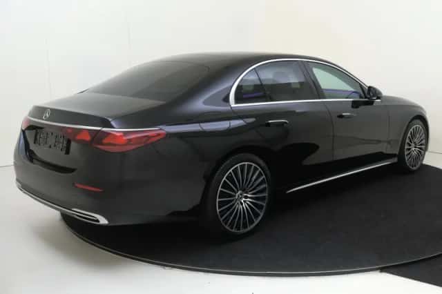 Mercedes-Benz E-Klasse (2024) thumbnail 4