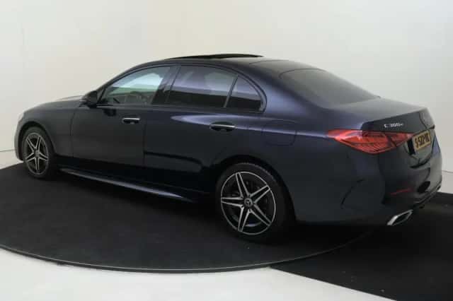 Mercedes-Benz C-Klasse (2023) thumbnail 3
