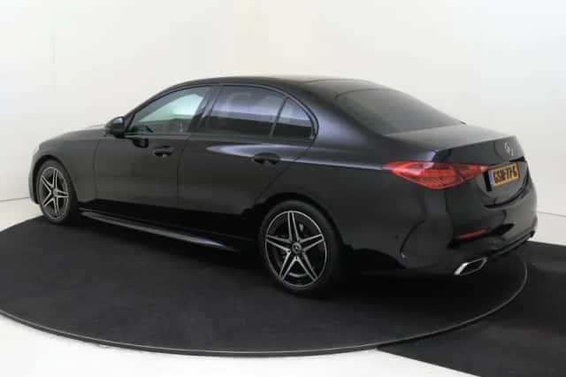 Mercedes-Benz C-Klasse (2024) thumbnail 3