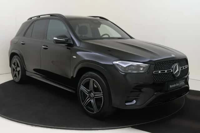 Mercedes-Benz GLE (2025) thumbnail 2