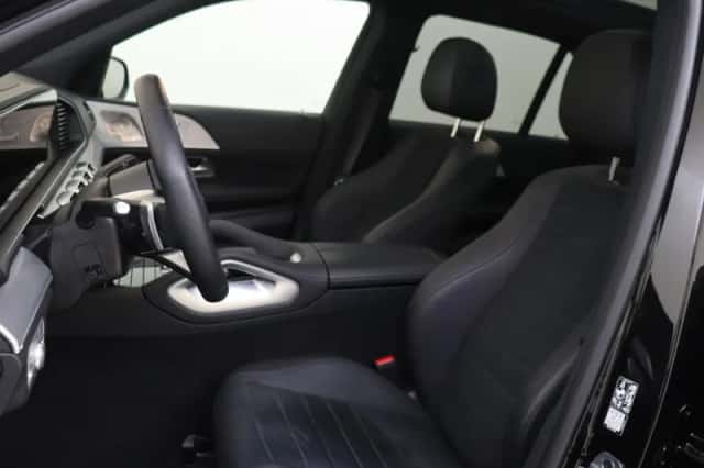 Mercedes-Benz GLE (2025) thumbnail 12