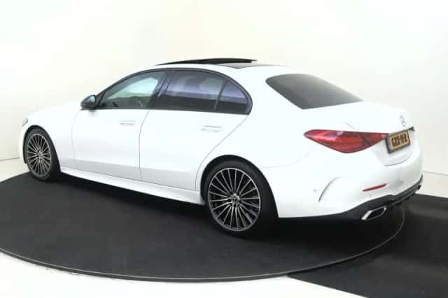 Mercedes-Benz C-Klasse (2025) thumbnail 3