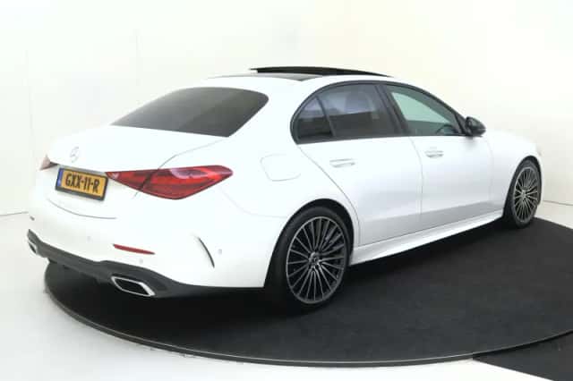 Mercedes-Benz C-Klasse (2025) thumbnail 4