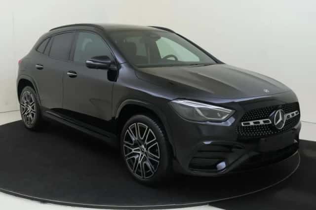 Mercedes-Benz GLA (2026) thumbnail 2