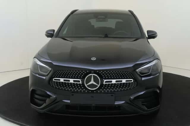 Mercedes-Benz GLA (2026) thumbnail 6