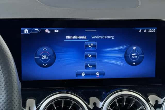 Mercedes-Benz GLA (2025) thumbnail 18
