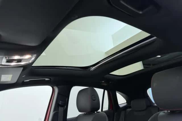 Mercedes-Benz GLA (2025) thumbnail 27
