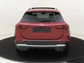Mercedes-Benz GLA thumbnail 6