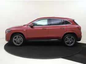 Mercedes-Benz GLA thumbnail 7