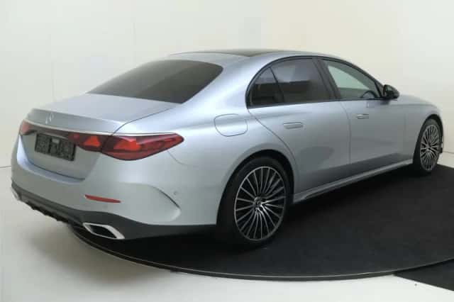 Mercedes-Benz E-Klasse (2025) thumbnail 4