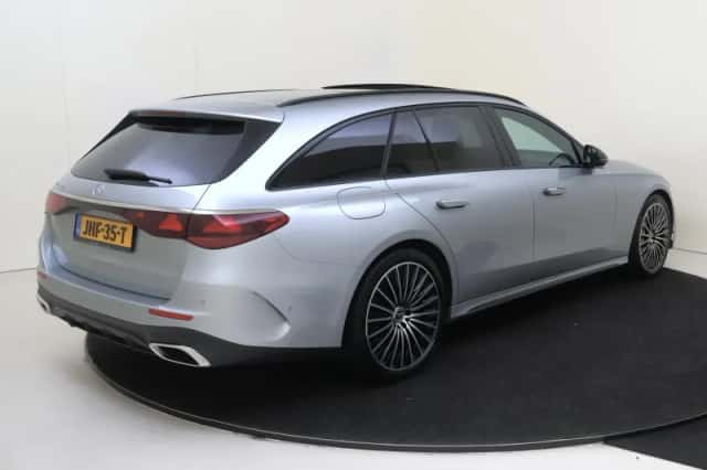 Mercedes-Benz E-Klasse (2025) thumbnail 4