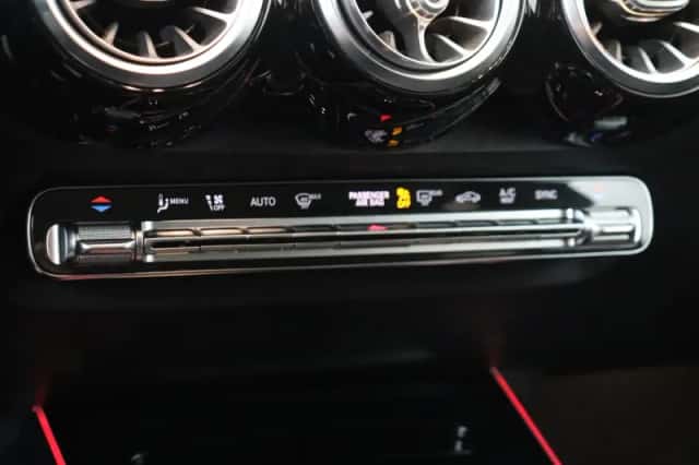 Mercedes-Benz GLB-Klasse (2020) thumbnail 23