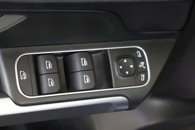 Mercedes-Benz GLB-Klasse (2020) thumbnail 30
