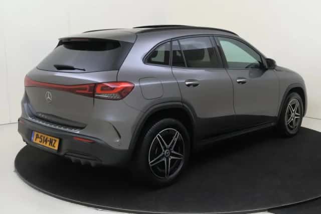 Mercedes-Benz EQA (2022) thumbnail 4