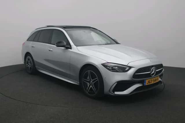 Mercedes-Benz C-Klasse (2025) thumbnail 2