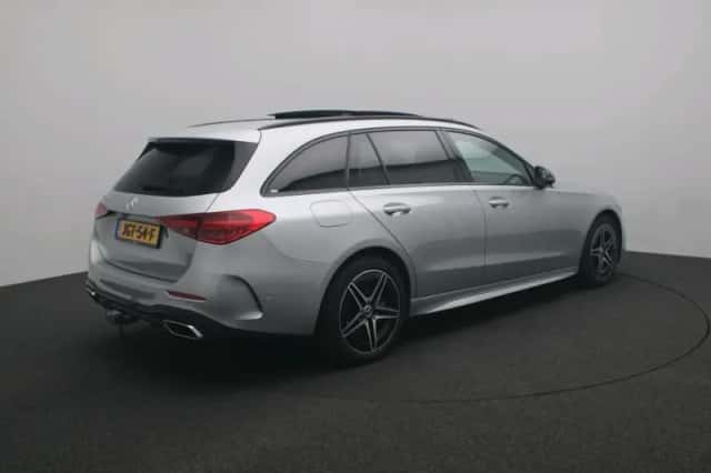 Mercedes-Benz C-Klasse (2025) thumbnail 3