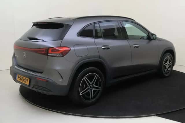 Mercedes-Benz EQA (2022) thumbnail 4